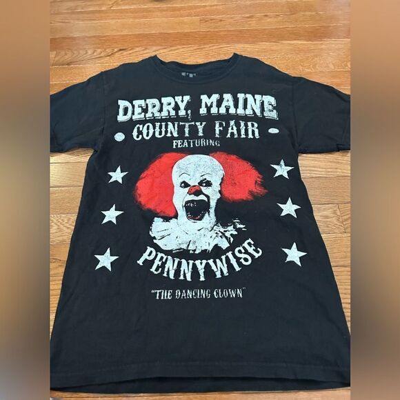 Pennywise IT the Clown Tshirt - Picture 1 of 3